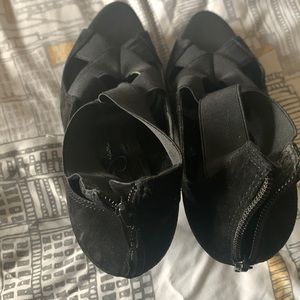 Jessica Simpson heels